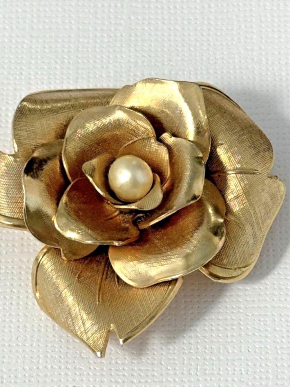 Gold Tone Flower Brooch Pin With Faux Pearl Center